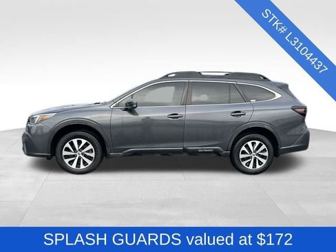 Used 2020 Subaru Outback Premium image 4