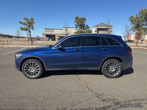 Used 2021 Mercedes-Benz GLC 300 image 3