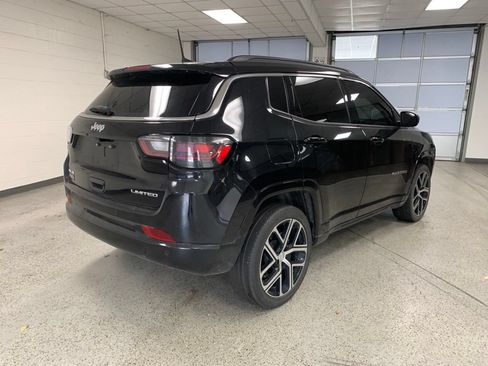 Used 2024 Jeep Compass Limited w/ Elite Group AWD/4WD image 6