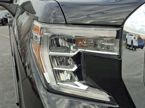 Used 2021 GMC Sierra 1500 4x4 Crew Cab image 10