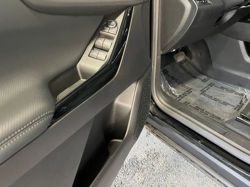 Used 2025 Chevrolet Equinox LT image 20