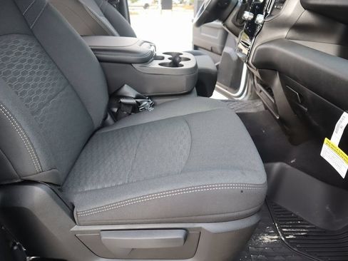 New 2025 RAM 2500 Tradesman AWD/4WD image 13