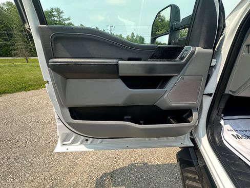 Used 2019 Ford F250 XL w/ STX Appearance Package AWD/4WD image 10