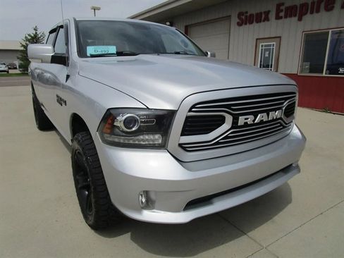 Used 2018 RAM 1500 Sport w/ Sport Premium Group AWD/4WD image 3