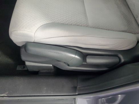 Used 2016 Honda CR-V LX image 28