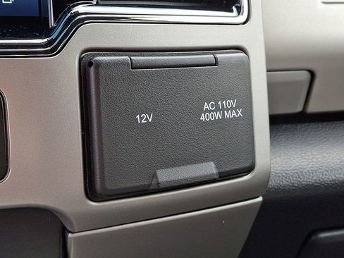 Used 2022 Ford F350 Lariat w/ Chrome Package AWD/4WD image 25