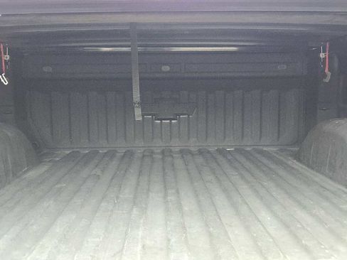 Used 2019 Chevrolet Silverado 1500 LTZ image 31