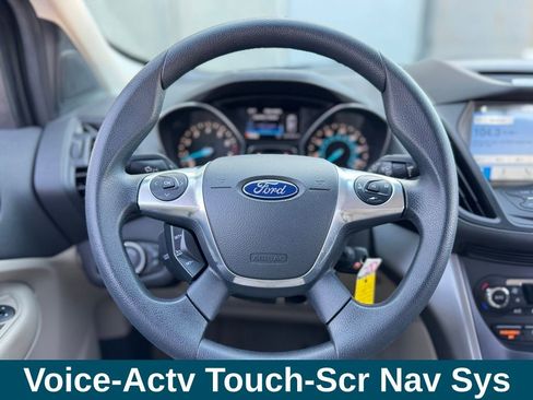 Used 2016 Ford Escape SE w/ SE Chrome Package image 8