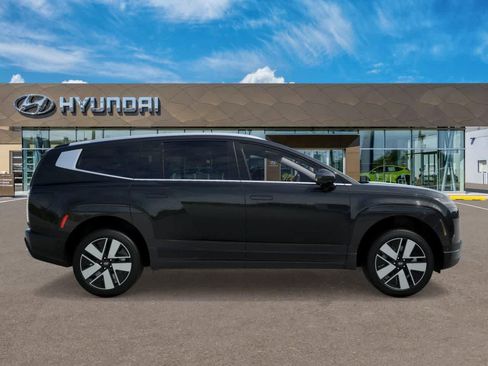 New 2026 Hyundai Ioniq 9 SEL image 7