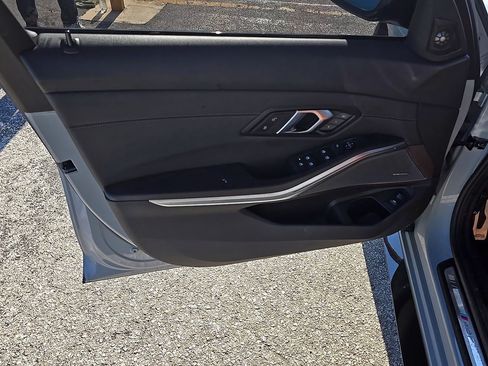 Used 2025 BMW M3 Competition w/ Executive Package RWD image 10