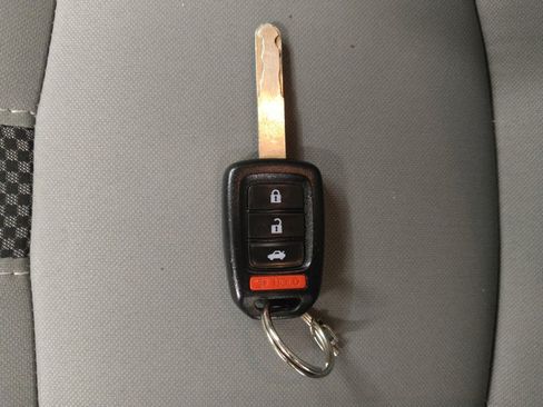 Used 2019 Honda Civic LX image 32