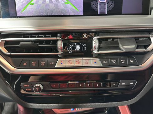 Used 2024 BMW X4 M40i w/ Premium Package AWD/4WD image 22