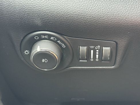 Used 2024 Jeep Compass Latitude AWD/4WD image 26
