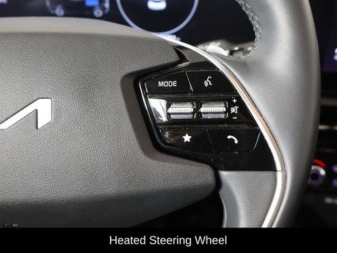 Used 2023 Kia Niro Wind w/ Wind Preserve Package FWD image 11