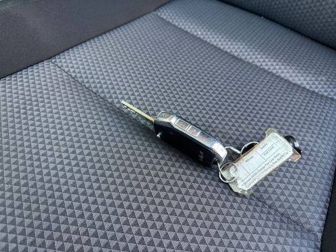 Used 2025 Kia Soul LX w/ LX Technology Package image 21