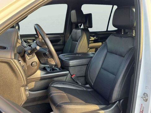 Used 2021 Chevrolet Tahoe RST w/ Luxury Package RWD image 21