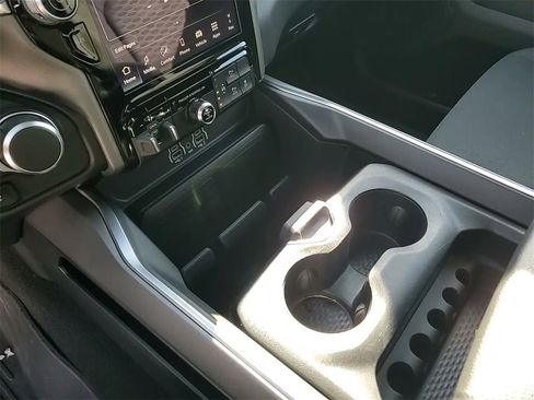 Used 2025 RAM 1500 Big Horn image 33