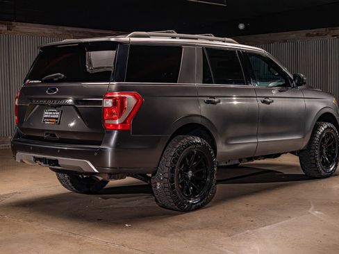 Used 2020 Ford Expedition XLT w/ FX4 Off-Road Package AWD/4WD image 10