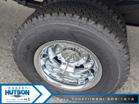 New 2024 RAM 3500 Tradesman w/ Chrome Appearance Group image 9