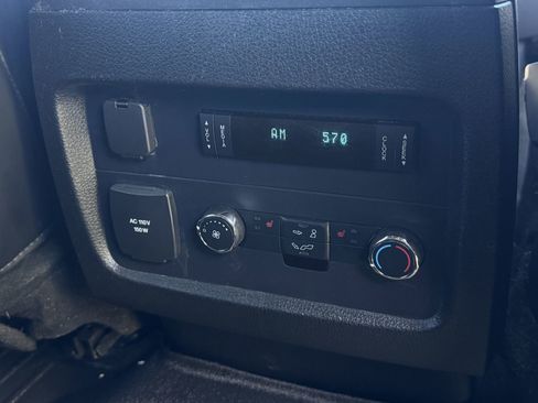 Used 2015 Ford Expedition EL Platinum image 31