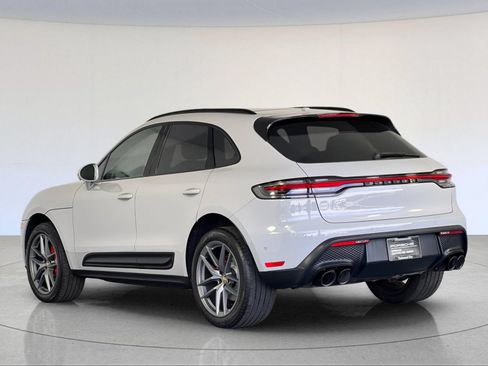 Certified 2023 Porsche Macan S AWD/4WD image 3