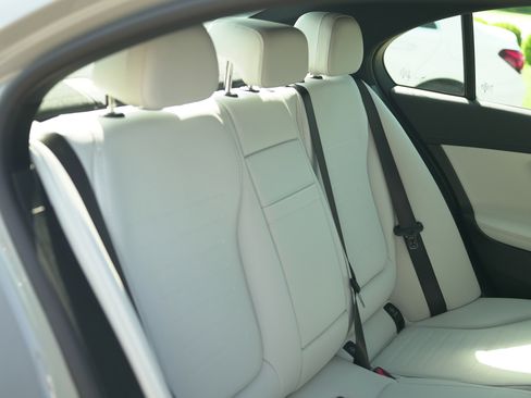 New 2025 Mercedes-Benz C 300 4MATIC Sedan image 16