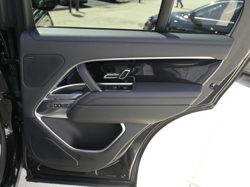 Used 2024 Land Rover Range Rover SE image 50