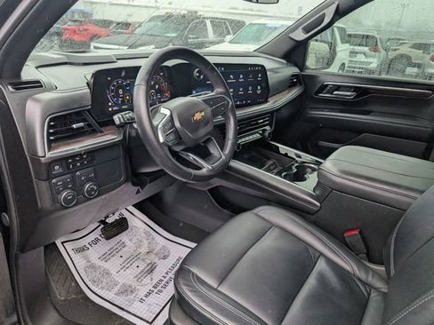 Used 2025 Chevrolet Tahoe LS image 13