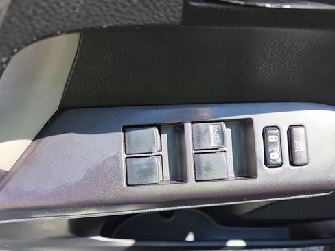 Used 2016 Toyota RAV4 XLE FWD image 22