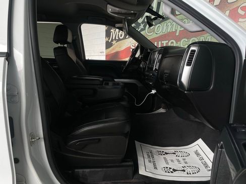 Used 2018 Chevrolet Silverado 1500 LT w/ All Star Edition image 19