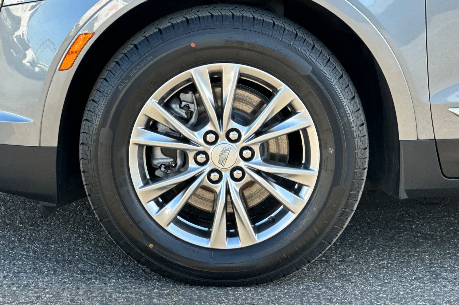 Certified 2022 Cadillac XT5 Premium Luxury FWD image 37