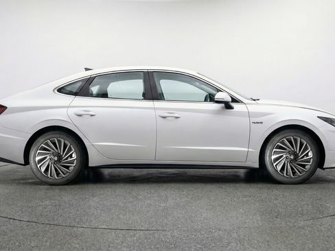 Used 2025 Hyundai Sonata SEL image 11