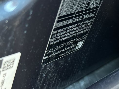 New 2024 Land Rover Range Rover Velar Dynamic HSE image 28