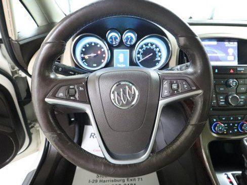 Used 2013 Buick Verano Premium image 20