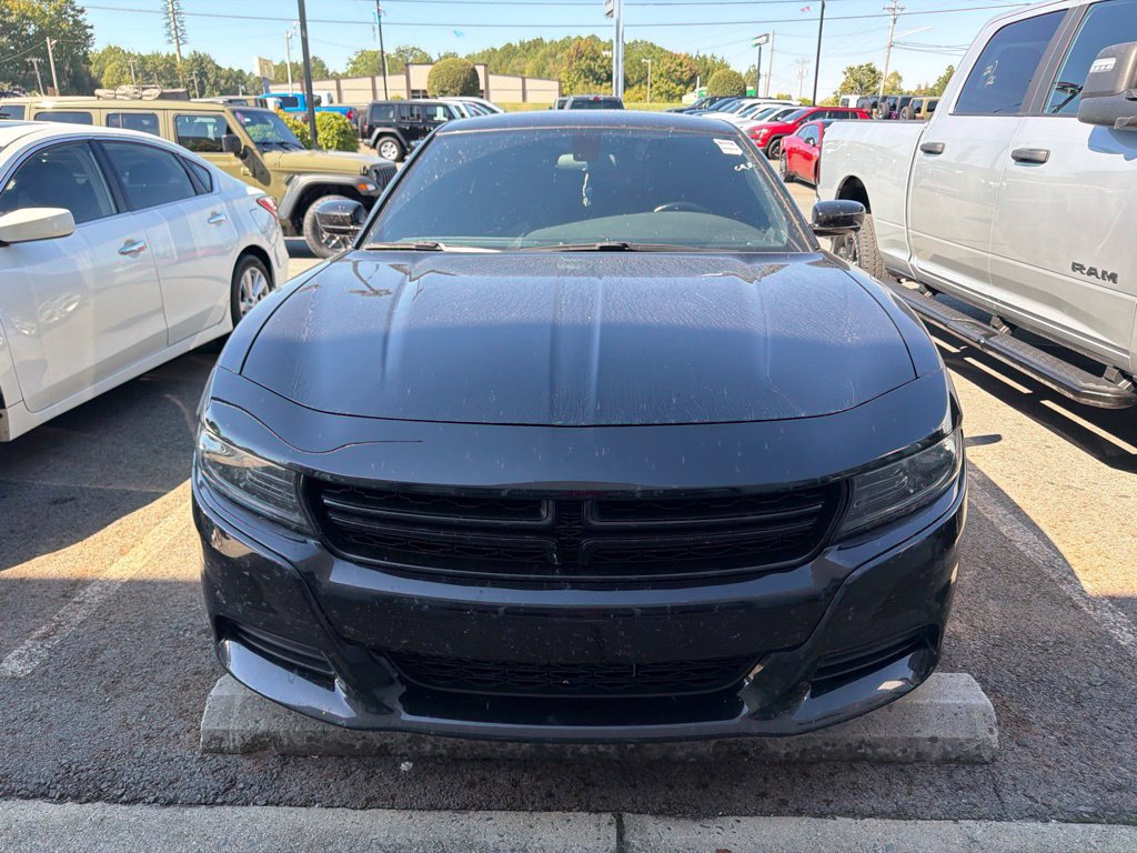 Used 2022 Dodge Charger SXT w/ Leather Interior Group RWD image 2