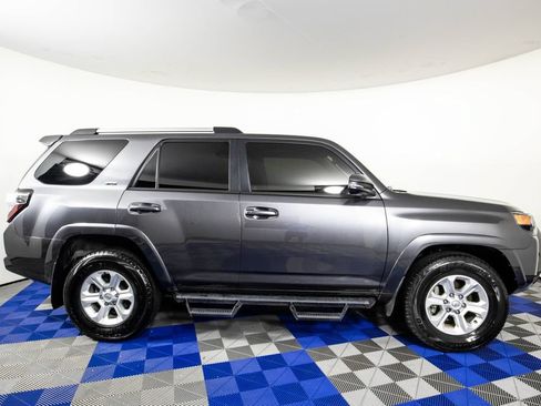 Used 2023 Toyota 4Runner SR5 Premium w/ Moonroof Package RWD image 5