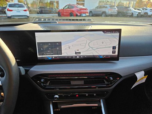 Used 2025 BMW i4 xDrive40i w/ Premium Package image 29