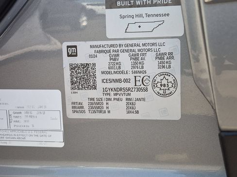 Certified 2024 Cadillac XT5 Premium Luxury w/ LPO, Floor Liner Package AWD/4WD image 34