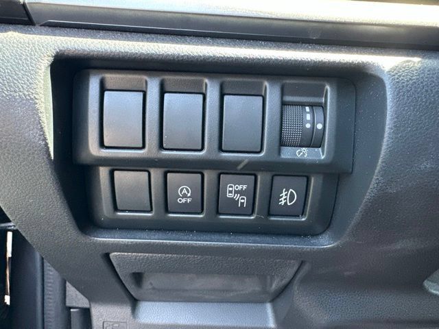 Used 2019 Subaru Forester Premium AWD/4WD image 11