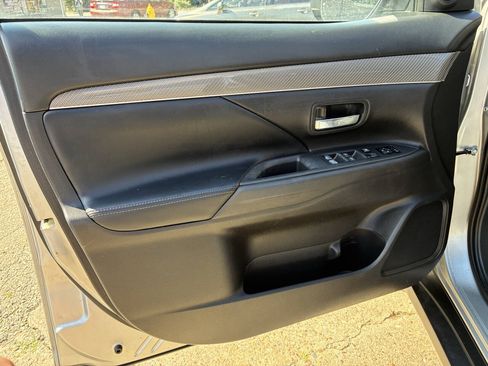 Used 2019 Mitsubishi Outlander SEL FWD image 9
