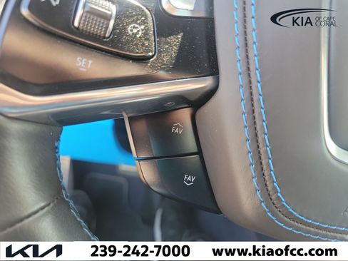 Used 2022 Chevrolet Corvette Stingray Premium Conv w/ Z51 Performance Package RWD image 30