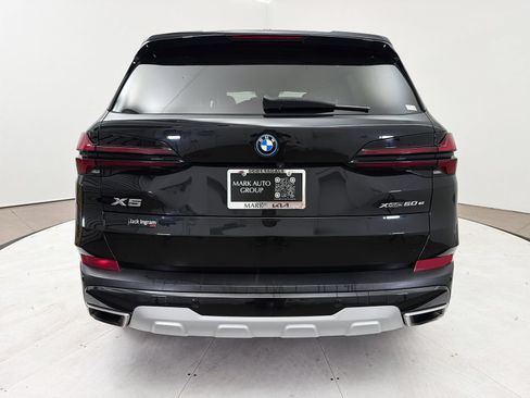 Used 2024 BMW X5 xDrive50e AWD/4WD image 16