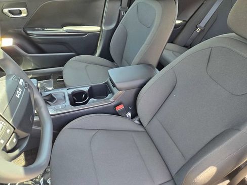 New 2026 Kia K4 FWD image 17