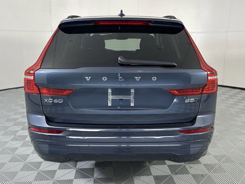 Used 2022 Volvo XC60 B5 Momentum AWD/4WD image 7