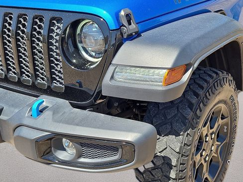 Used 2023 Jeep Wrangler Unlimited w/ 8.4" Radio Group AWD/4WD image 9