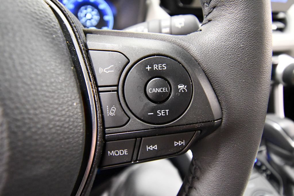 Used 2025 Toyota RAV4 Limited w/ Advanced Technology Package AWD/4WD image 23