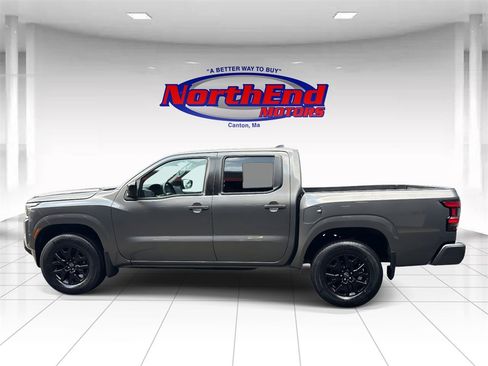 Used 2023 Nissan Frontier SV w/ Midnight Edition Package image 4