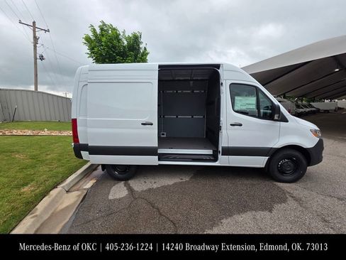New 2026 Mercedes-Benz Sprinter 2500 image 4