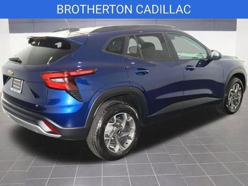 Certified 2024 Chevrolet Trax LT w/ Driver Confidence Package FWD image 8