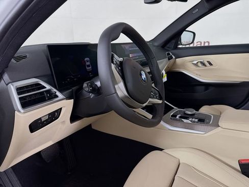 Used 2025 BMW 330i xDrive 330i xDrive w/ Premium Package image 9